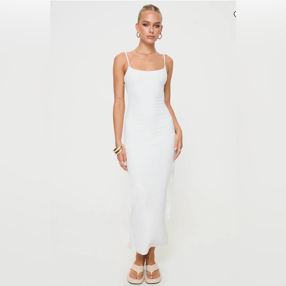 White Fox Boutique Chic White Backless Dress - Picture 2 of 4